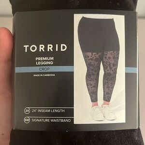 Plus size Torrid floral mesh crop leggings
